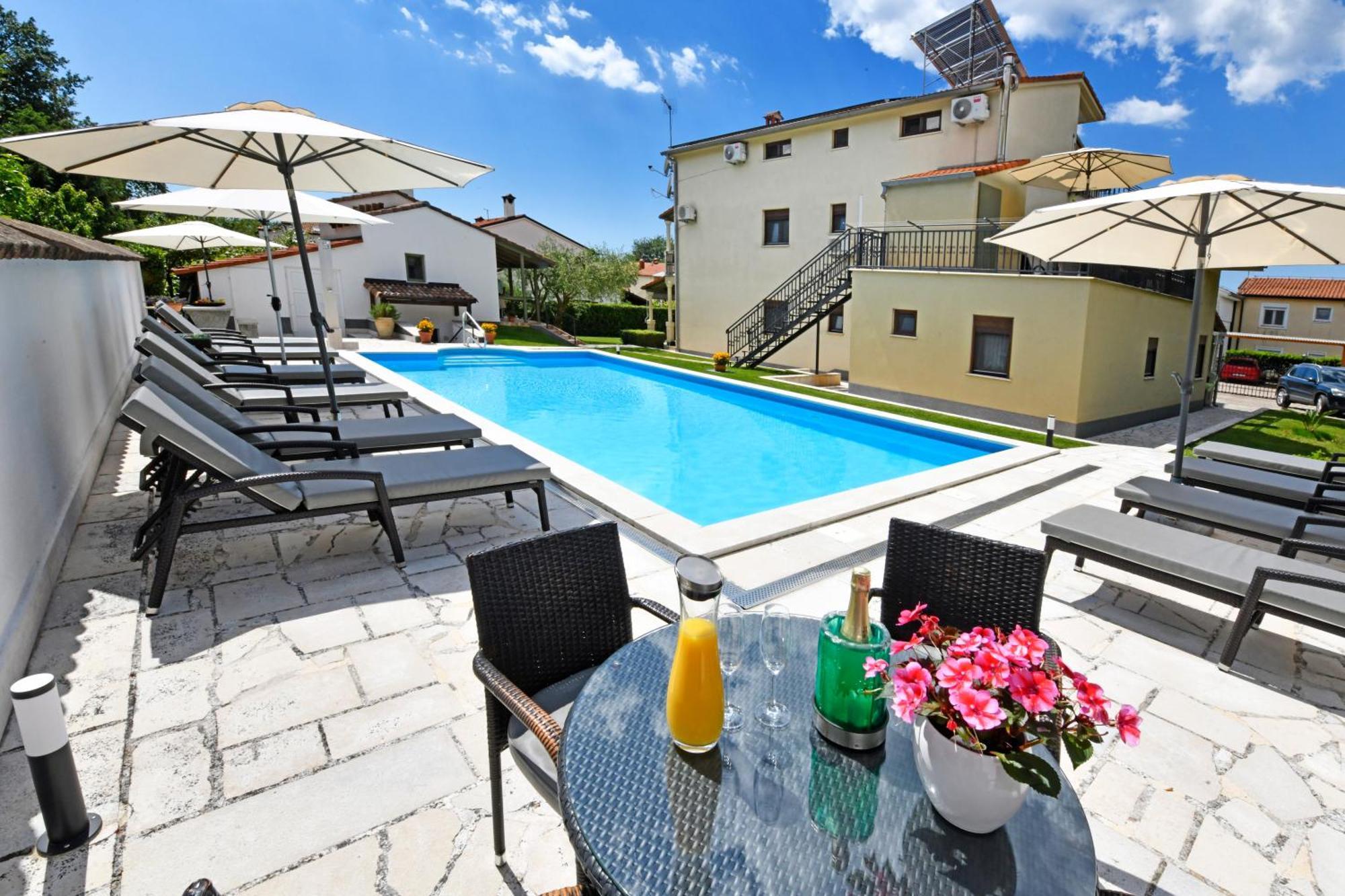 Apartments Pilic Rosini Dış mekan fotoğraf